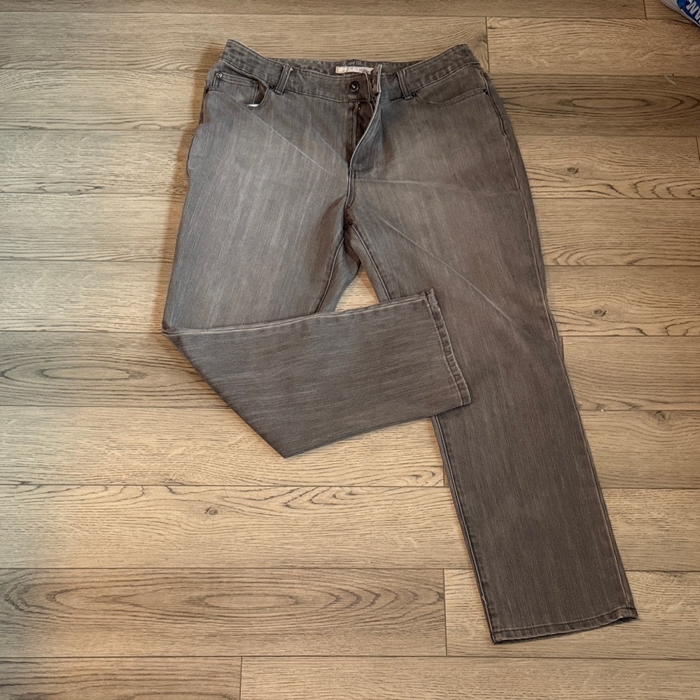 Chicos Platinum Gray Women's Denim Jeans Size 3 (16)